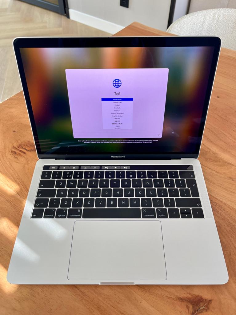 MacBook Pro 2019 (A2159) met Touch Bar, MacBook Pro, Gebruikt, 2 tot 3 Ghz, 13 inch