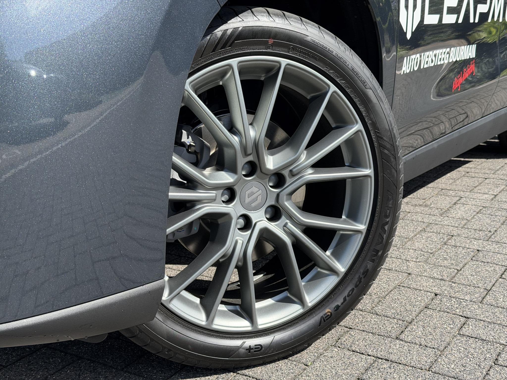 Leapmotor C10 Design ProMax 81.9 kWh 300PK Automaat Navigati, Auto's, Automaat, 12 maanden, Achterwielaandrijving, Automatische klimaatregeling