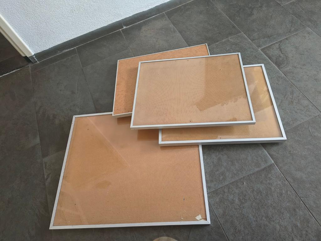 Set van 4 fotolijsten met aluminium rand, Ophalen, Gebruikt, 50 tot 75 cm, Metaal of Aluminium