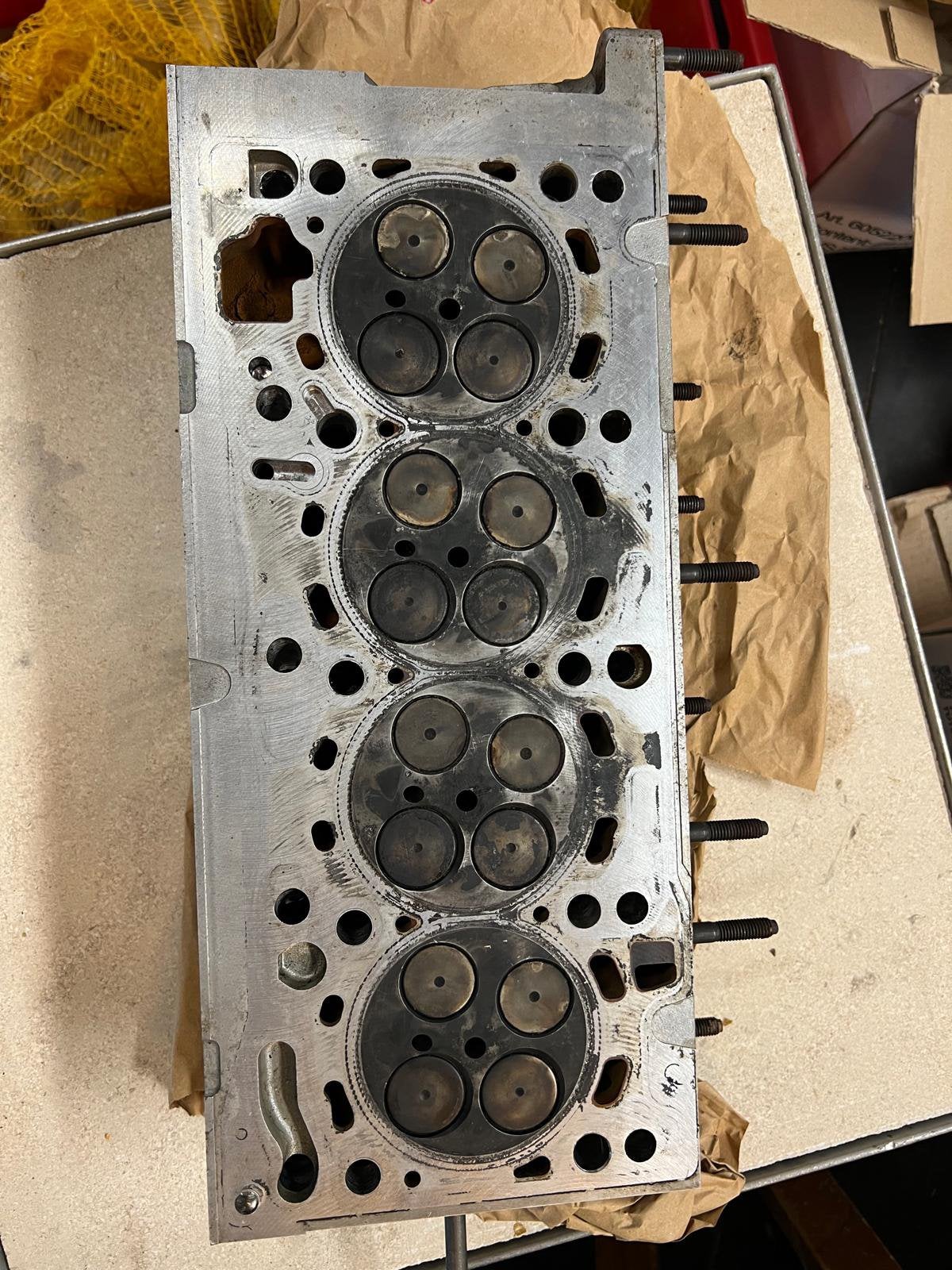 Cilinderkop VW 2.0 TDI - 04L 103 064 C (Caddy / Golf), Ophalen, Seat