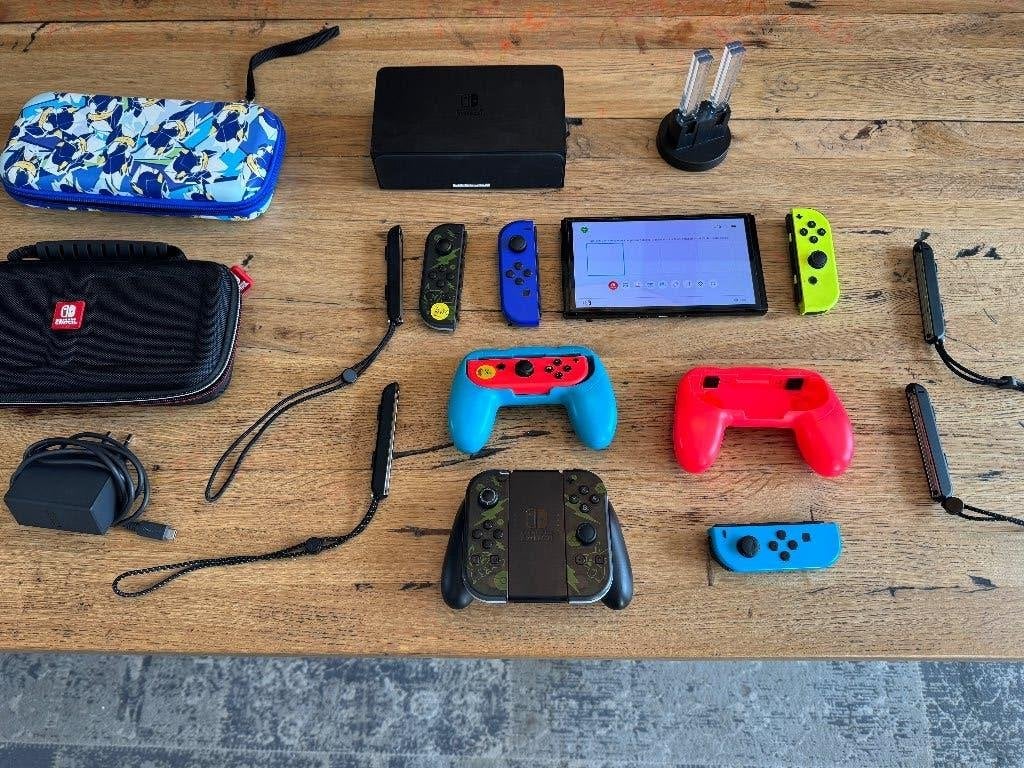 Nintendo Switch Oled - zeer compleet, Spelcomputers en Games, Spelcomputers | Nintendo Switch, Ophalen of Verzenden, Gebruikt