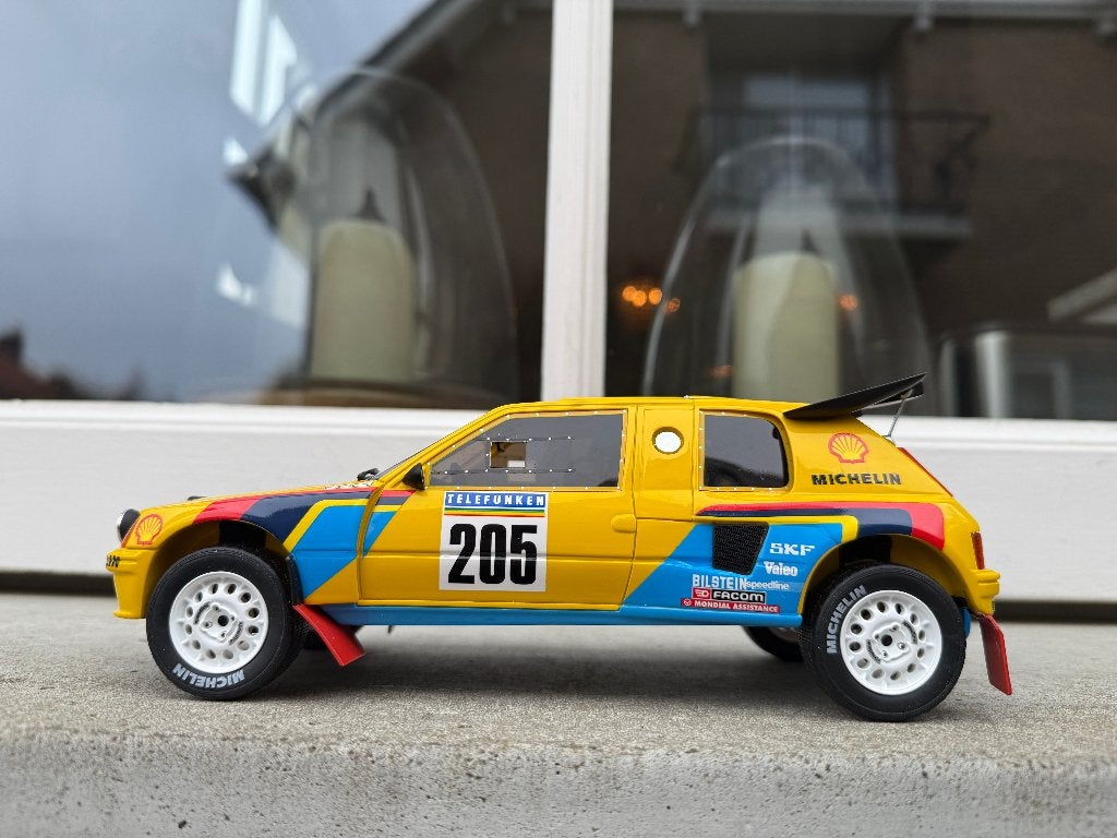 1:18 Peugeot 205 Grand Raid Dakar 1987 Otto Models OT354, 2, rue de l'écusson, Zone commerciale Oxygène Sud, Josselin, 56120, FR