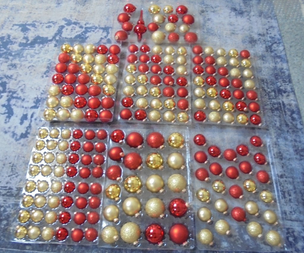 Heel veel nieuwe kerstballen + piek (220 totaal)., Diversen, Ophalen of Verzenden, Nieuw