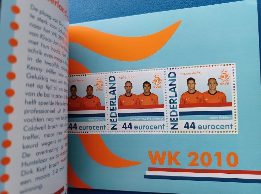 Persoonlijk Prestigeboekje 24 - WK Voetbal 2010, Ophalen of Verzenden, Na 1940, Postfris