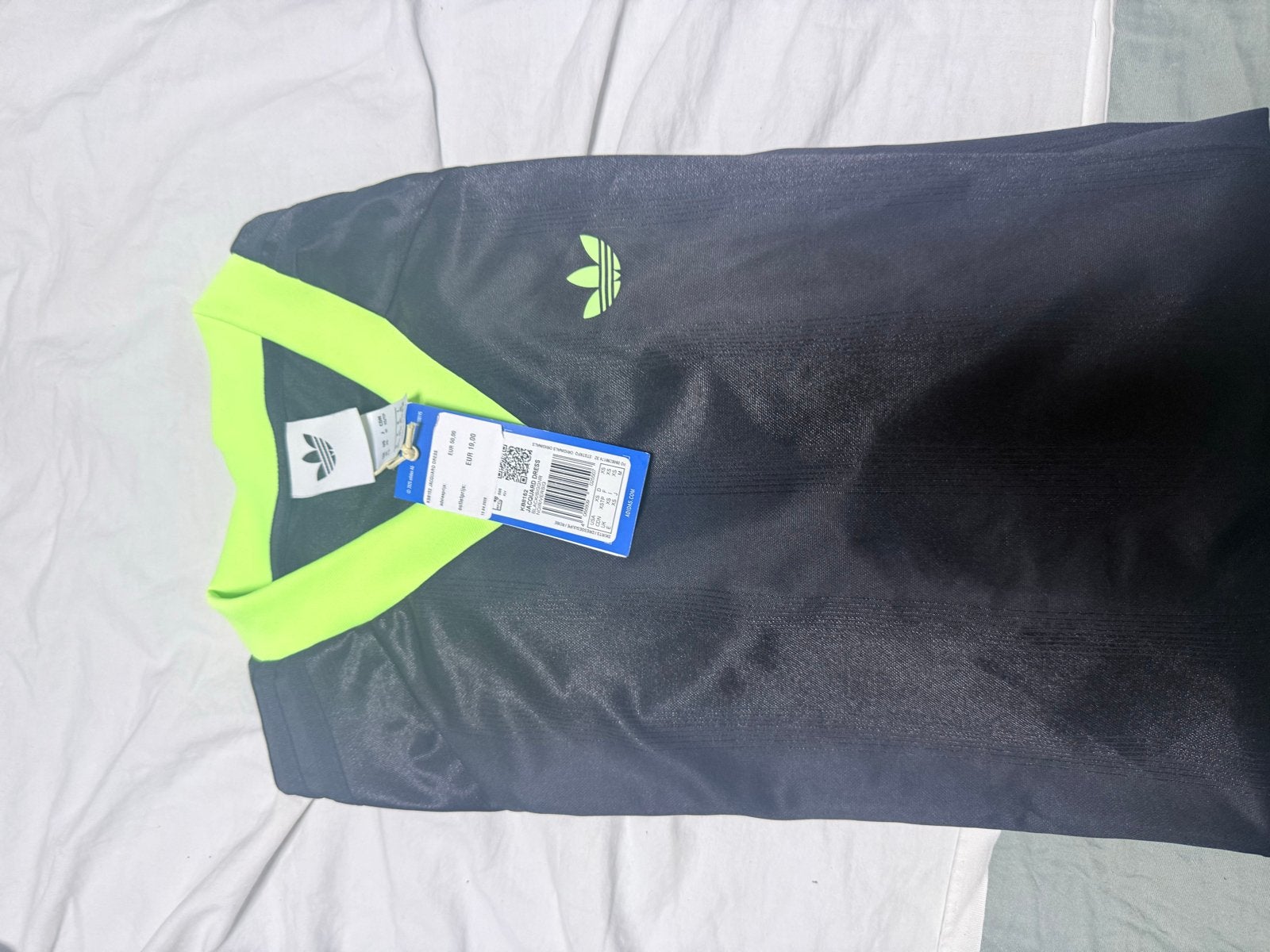 Adidas T-shirt Zwart/Neon Groen - Nieuw met labels, Ophalen of Verzenden, Nieuw, Maat 46 (S) of kleiner, Zwart
