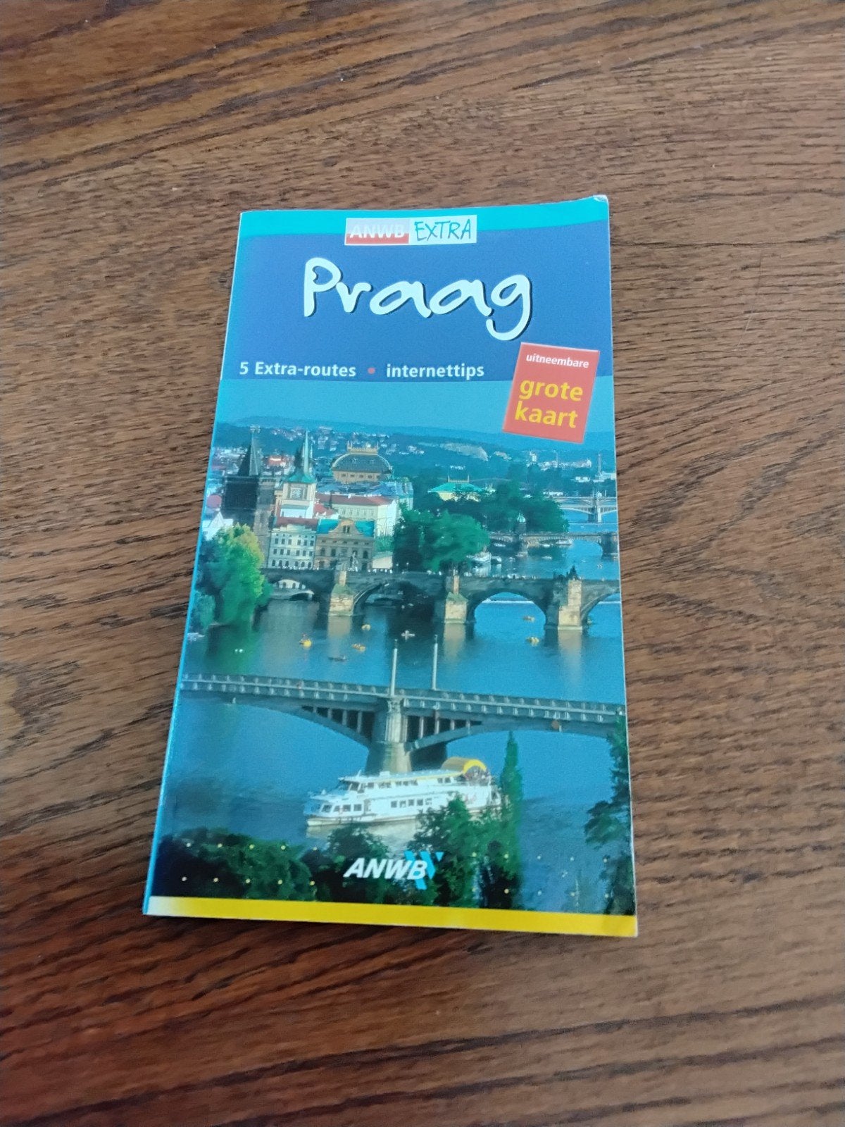 Praag reisgids, Europa, Ophalen of Verzenden, Reisgids of -boek, Gelezen