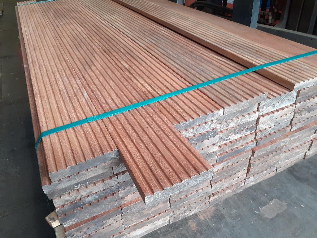 Partij 97 stuks Azobe vlonderplanken 25x140x2000mm - 28.15m2, Ophalen of Verzenden, 180 tot 250 cm, Planken, Hardhout