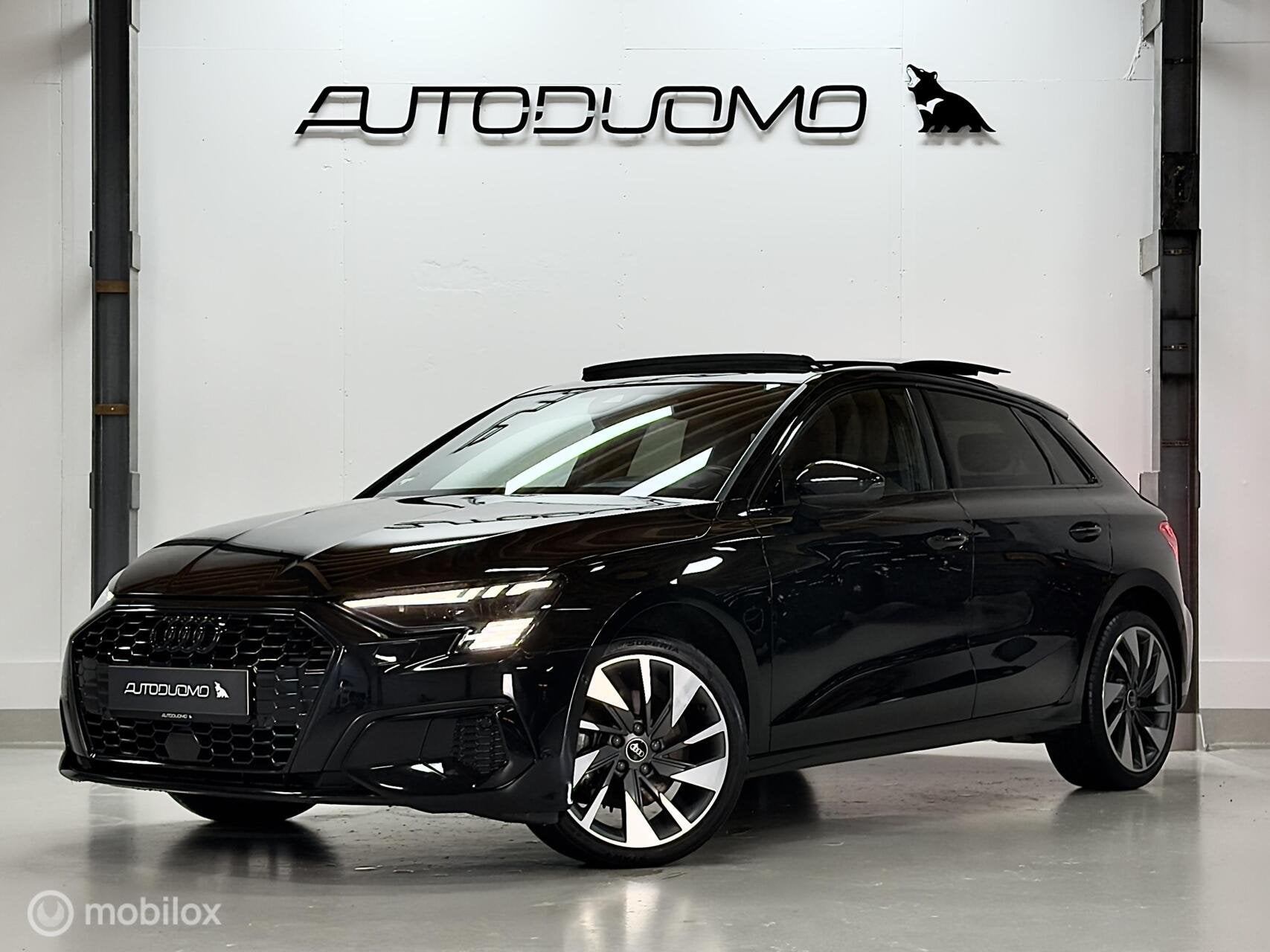 Audi A3 Sportback 30 TFSI S edition | Pano | Matrix | HUD |, Auto's, Audi, Gebruikt, Leder en Stof, Bedrijf, 19 km/l