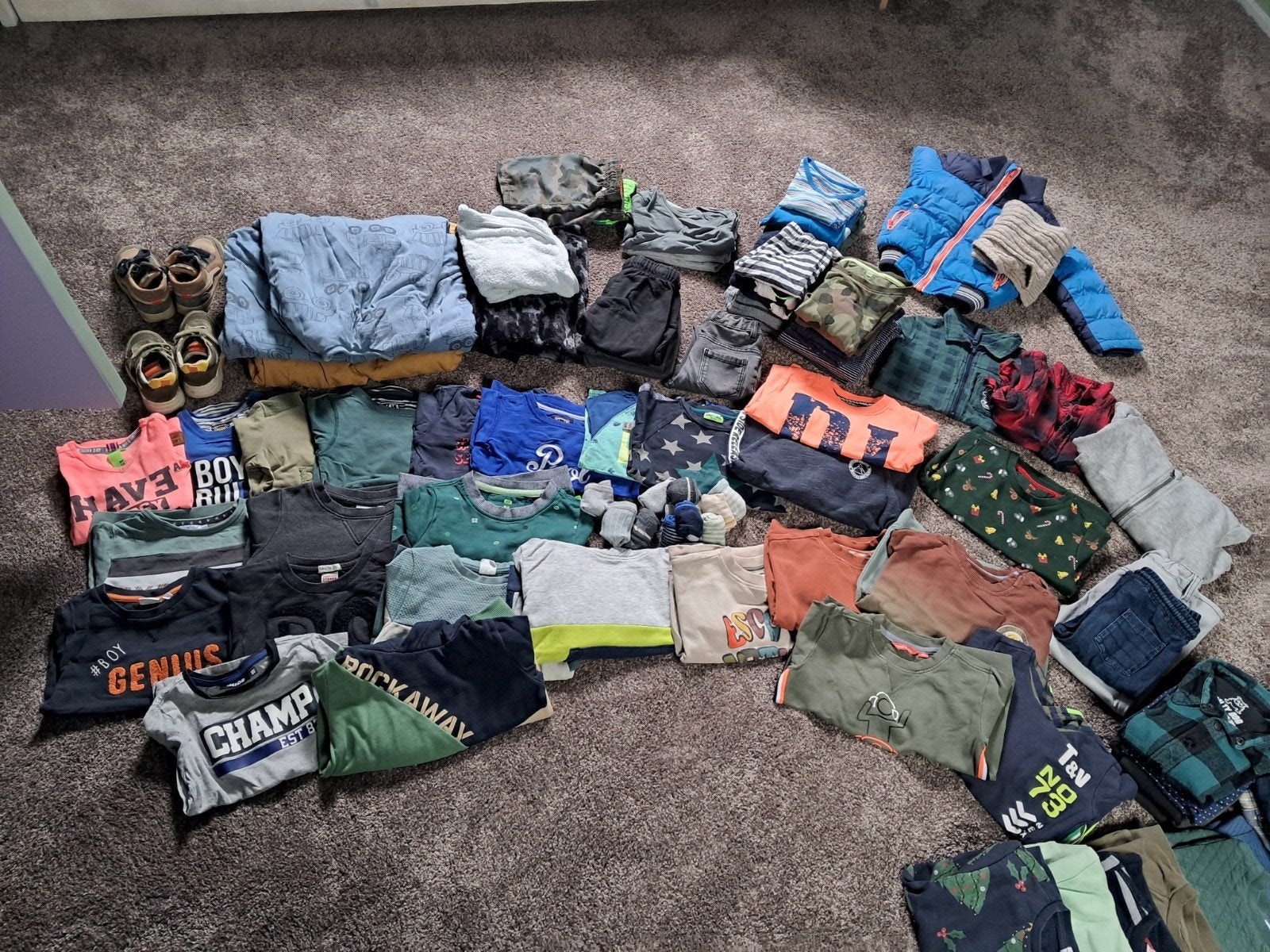jongens kleding pakket maat 92/98 en 98/104, Kinderen en Baby's, Kinderkleding | Kinder-kledingpakketten, Ophalen, Gebruikt, Maat 92