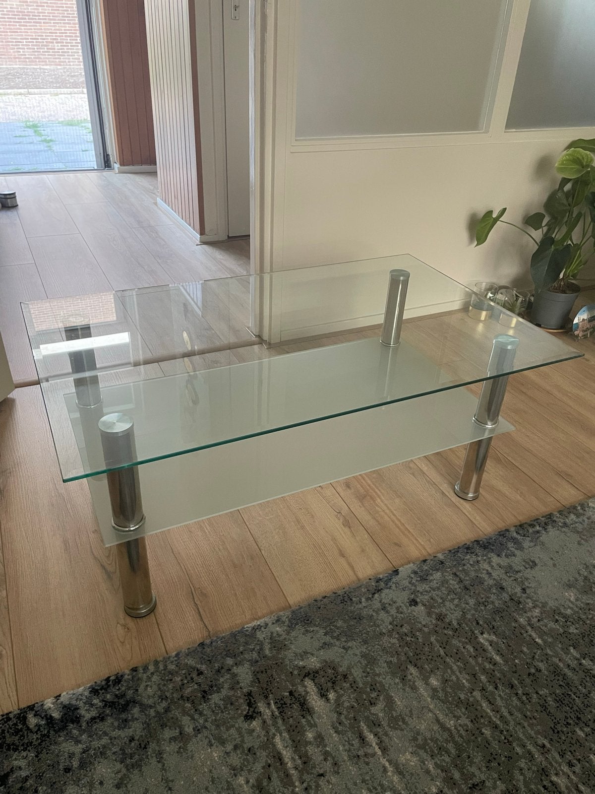 Glazen salontafel met metalen poten, Huis en Inrichting, Tafels | Salontafels, Ophalen, 100 tot 150 cm, 50 tot 100 cm, Glas