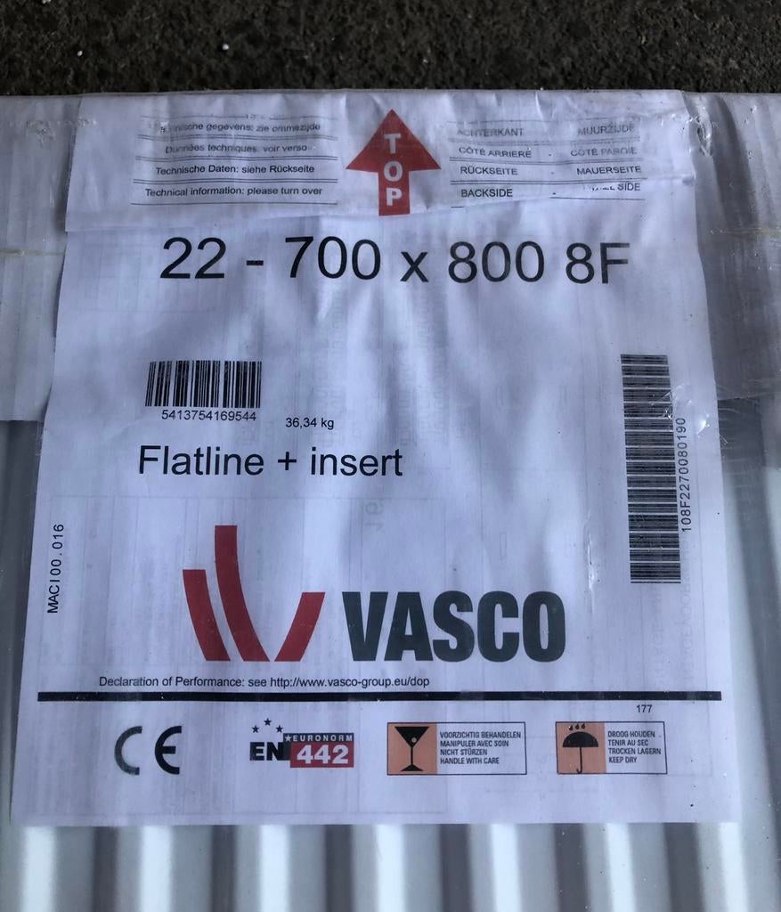 Vasco Flatline T22 radiator, Doe-het-zelf en Verbouw, Verwarming en Radiatoren, Ophalen, 30 tot 80 cm, Radiator, Nieuw