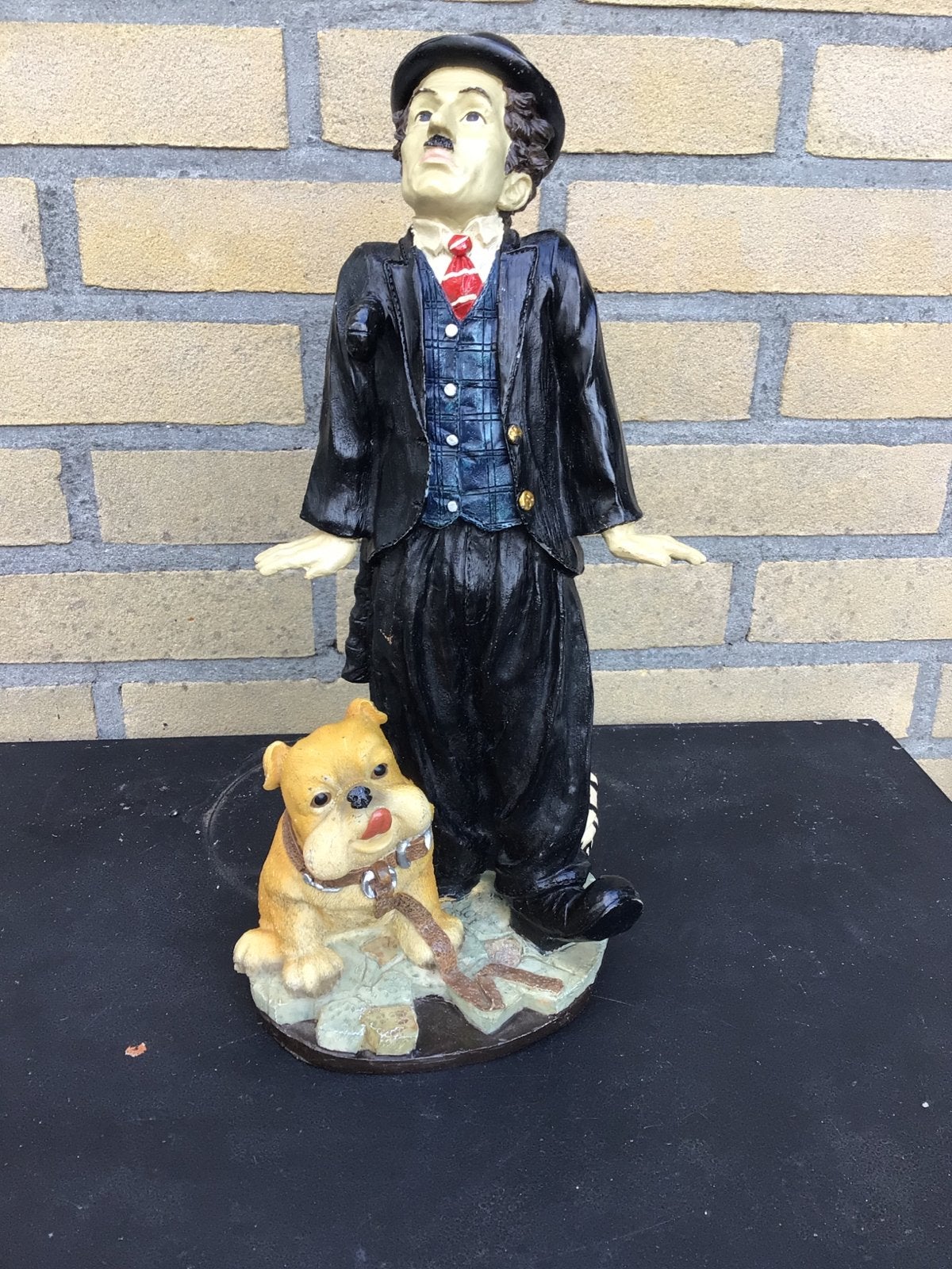 Vintage beeld Charlie Chaplin met hondje, Ophalen of Verzenden, Gebruikt, Mens