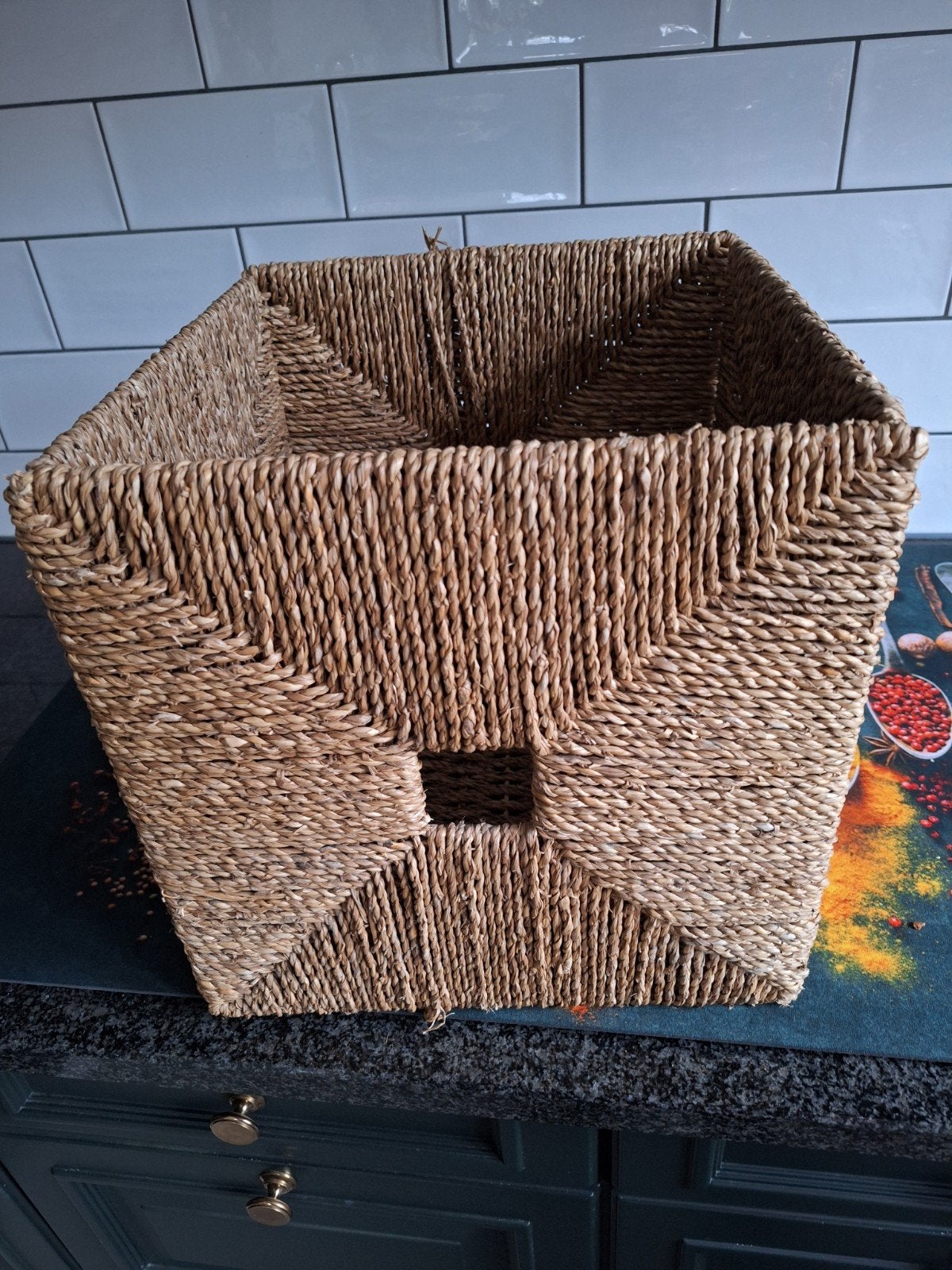 Mooie mand, Ophalen of Verzenden, Zo goed als nieuw, Rond, Riet