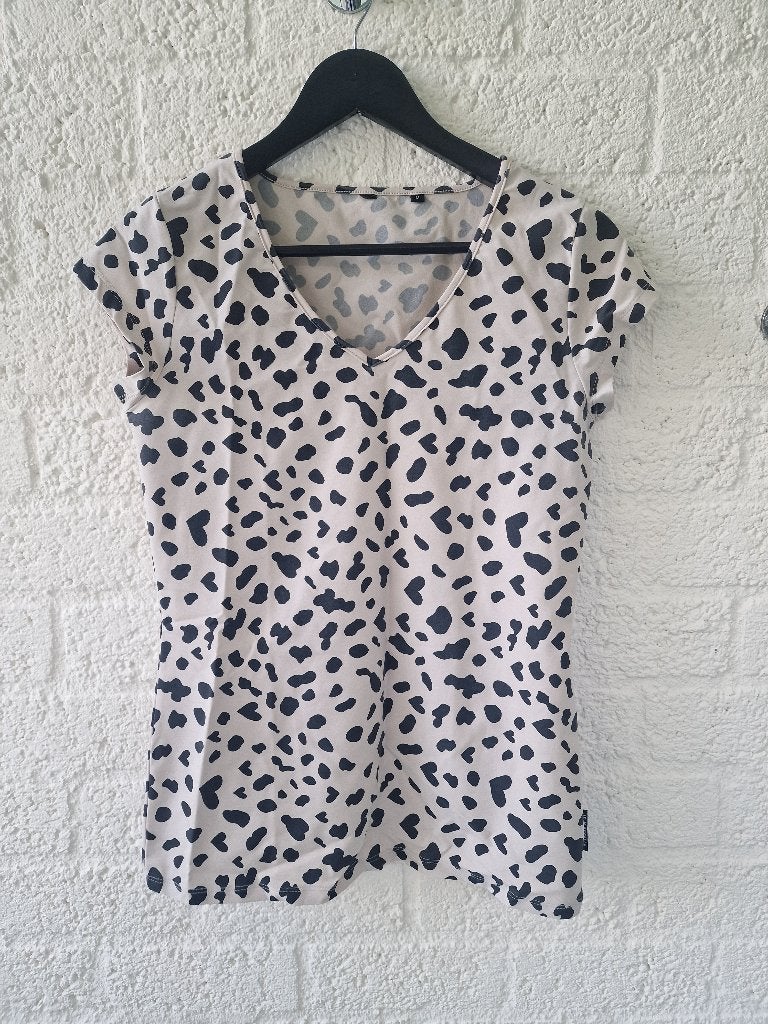 Animal print top M zwart beige V-hals soepel, Kleding | Dames, Ophalen of Verzenden, Zo goed als nieuw, Zwart, Korte mouw