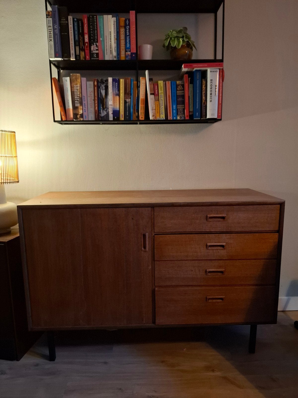 Vintage Dressoir met Lades en Deur, Gebruikt, 100 tot 150 cm, 25 tot 50 cm, Overige houtsoorten