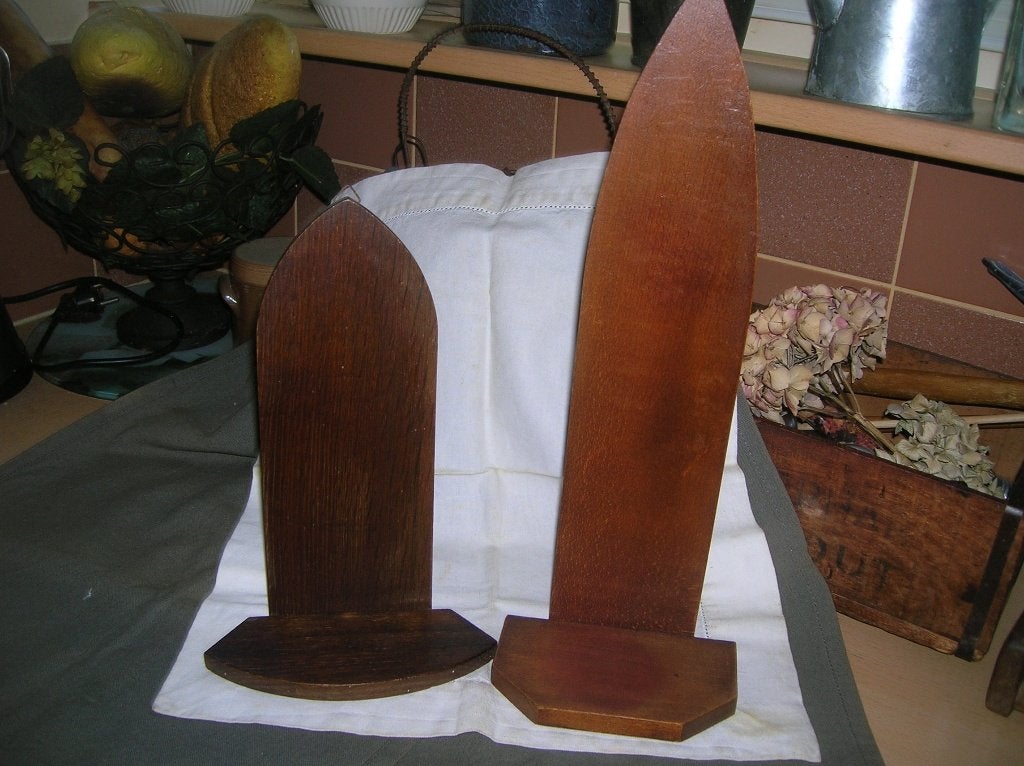 2 x houten console voor (heilig) beeldje 9,-- euro p.st., Antiek en Kunst, Ophalen of Verzenden