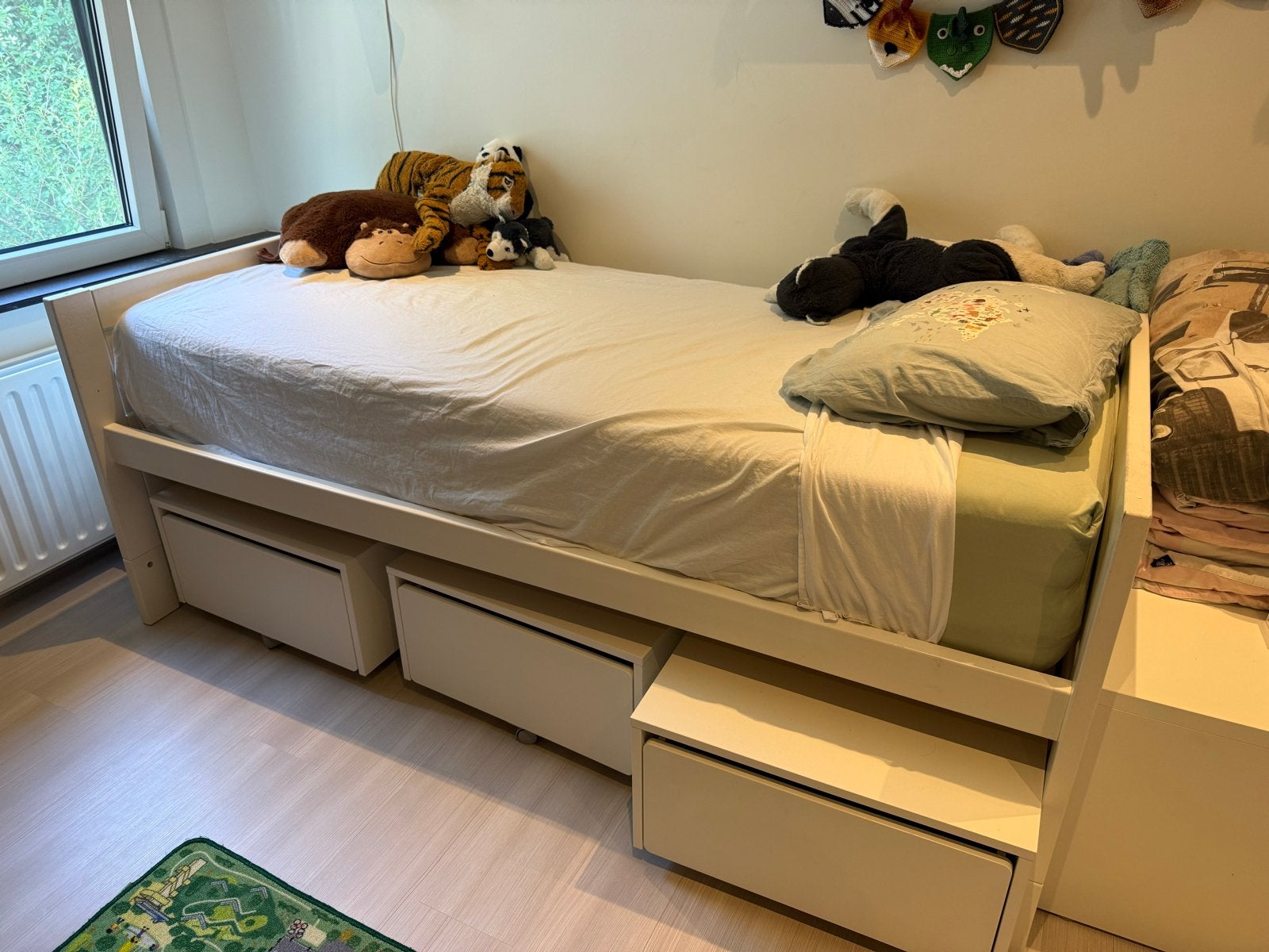 Lifetime kajuitbed met glijbaan, krijtbord en IKEA opbergkis, Ophalen, 85 tot 100 cm, Zo goed als nieuw, Matras