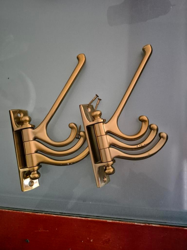 KÄMPIG3-armed swivel hook, brass-colour
Haaks kapstok, Ophalen of Verzenden, Hout, Wandkapstok, Minder dan 100 cm