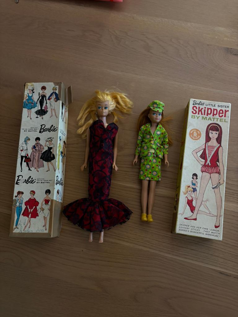 Barbie (1962) en Skipper (eind jaren 60), Ophalen of Verzenden, Zo goed als nieuw, Poppenhuis