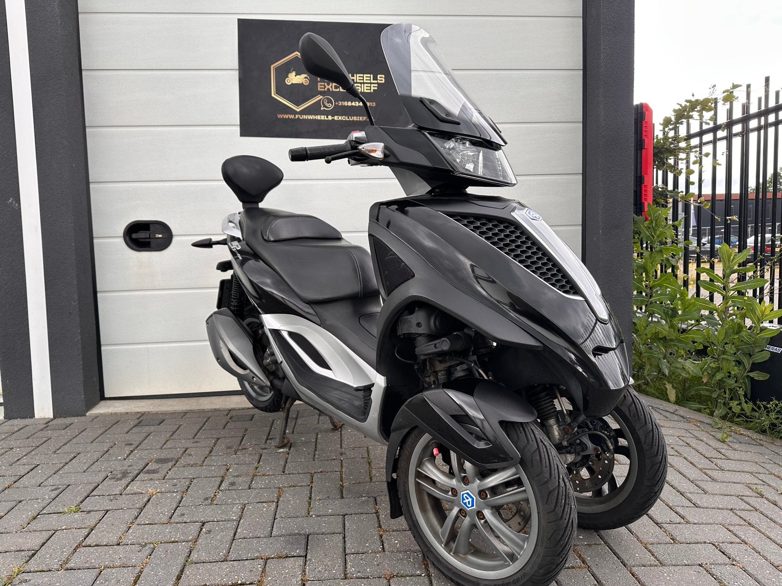 Piaggio MP3 Yourban | Zwart | Autorijbewijs B | Motorscooter, Scooter, Automaat, 278 cc, 1 cilinder