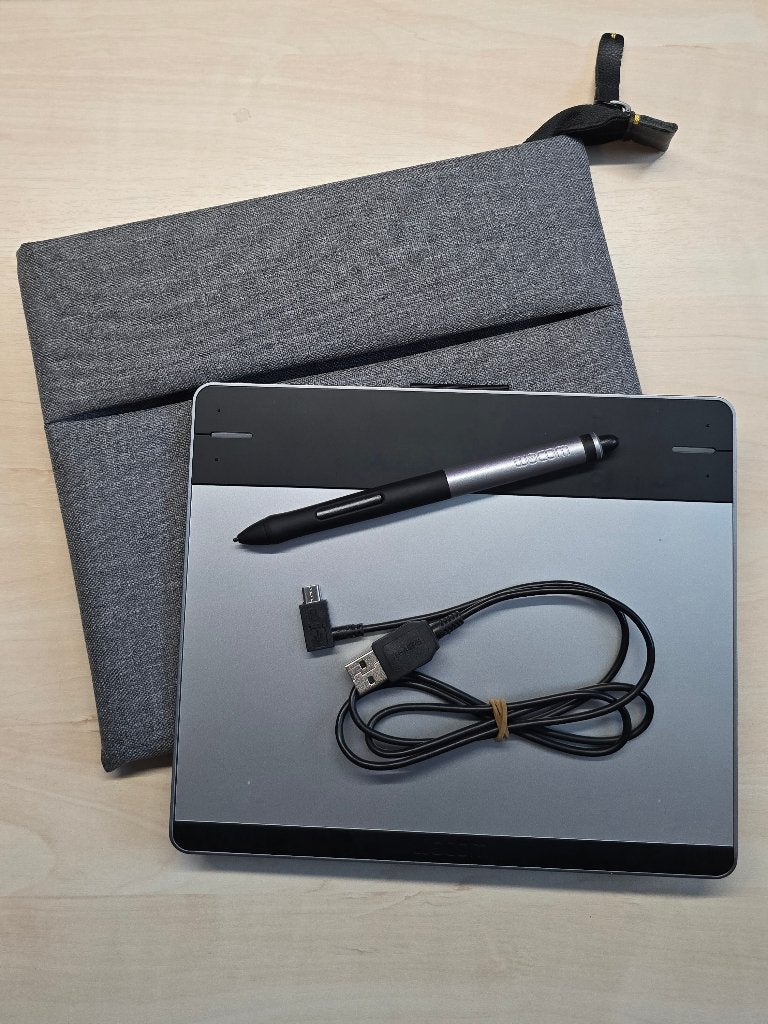 Wacom Intuos Pen & Touch Small tekentablet (CTH-480), Computers en Software, Tekentablets, Multi-touch, Ophalen of Verzenden, Zo goed als nieuw