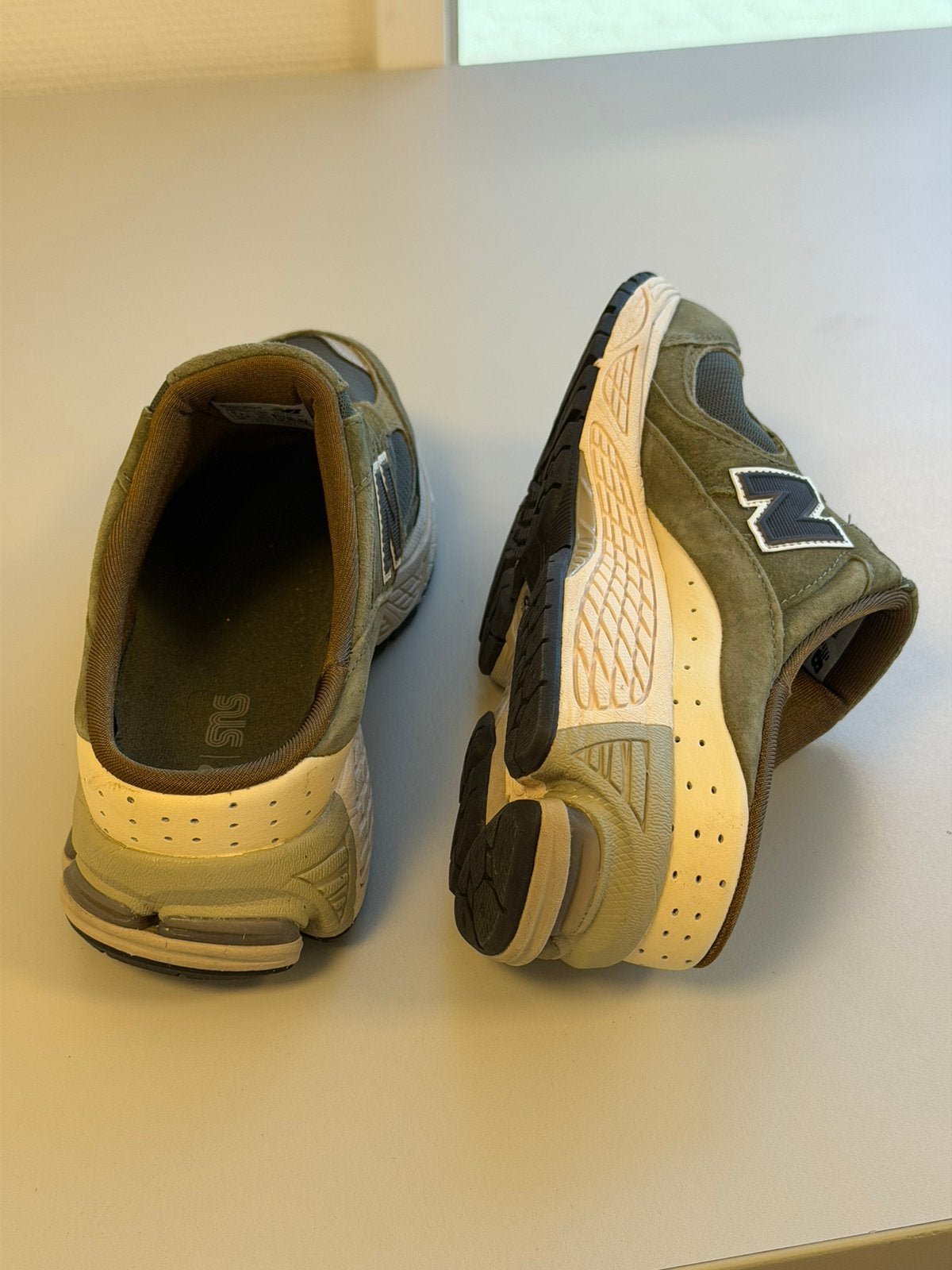 New Balance 2002R Mule SNS Desert Palm 41.5 sneakers zgan, Overige kleuren, Ophalen of Verzenden, H, H