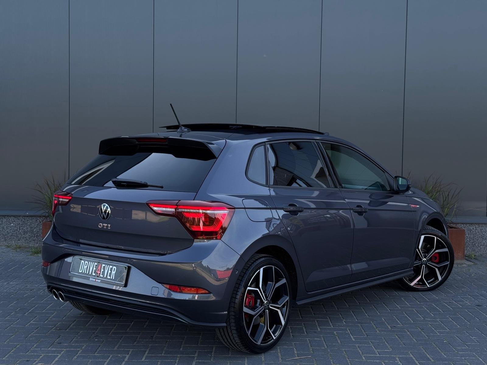 Volkswagen Polo 2.0 TSI GTI M2025 FULL PANO NAVI CAMERA LEDE, 15 km/l, Gebruikt, Zwart, 4 cilinders