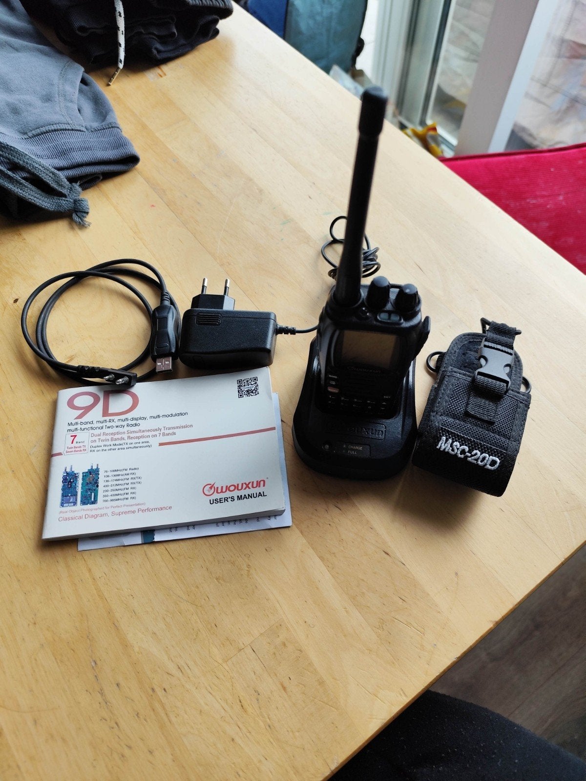 Wouxun KG-UV9D Portofoon met accessoires, Ophalen of Verzenden, Zo goed als nieuw, 15 km of meer, Portofoon of Walkie-talkie
