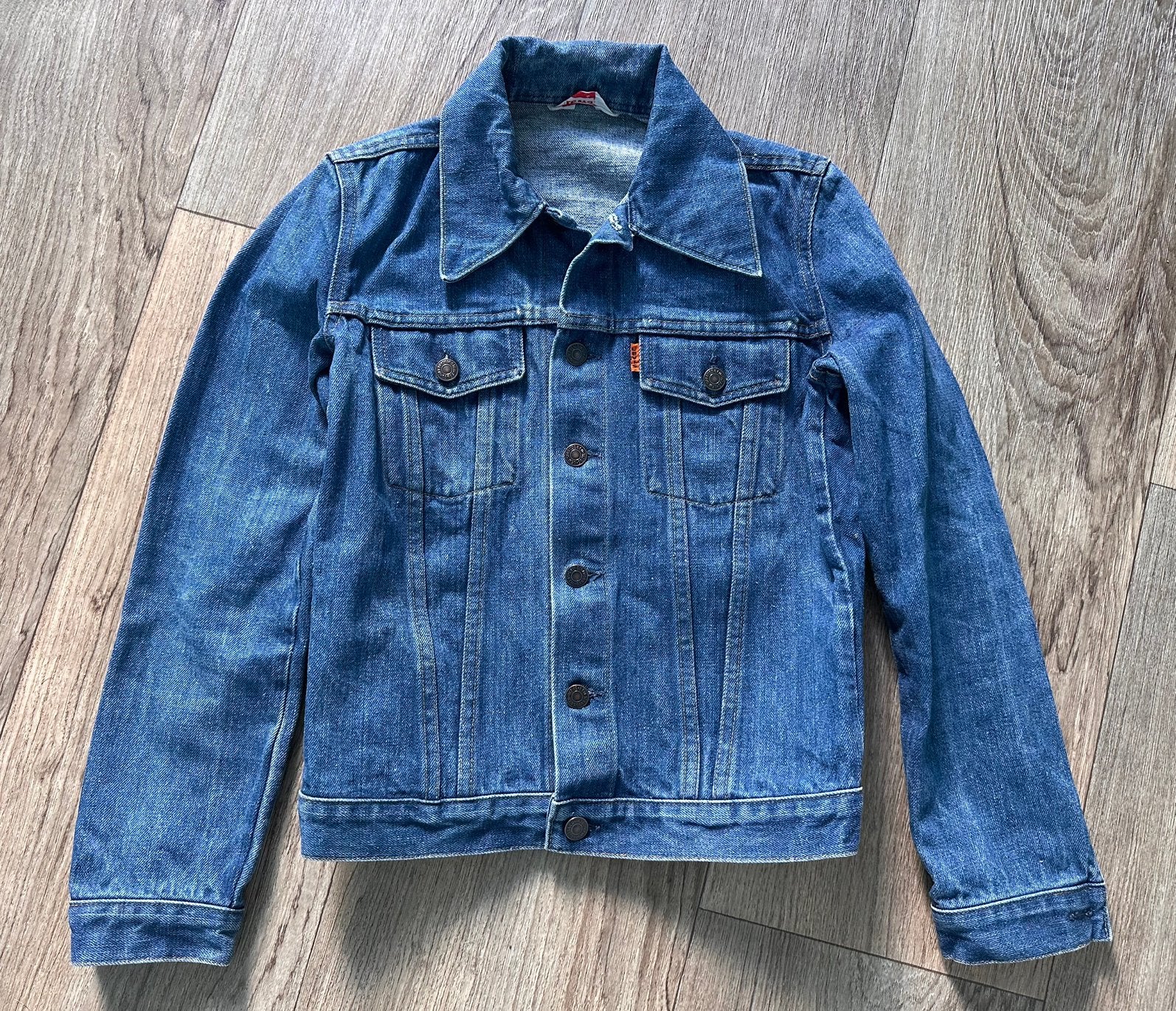 Vintage 1976 Levis orange tab trucker spijkerjas maat XS, Ophalen of Verzenden, Gedragen, Maat 34 (XS) of kleiner, Blauw