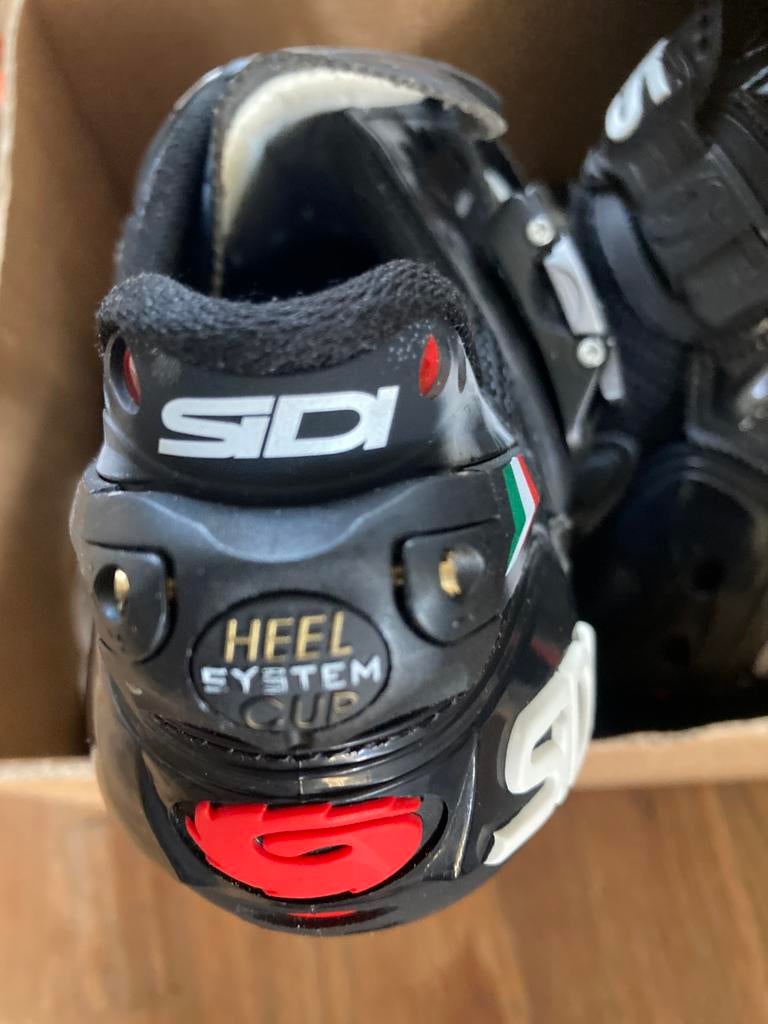 Sidi wielren shoes 40, Sport en Fitness, Wielrennen, Ophalen of Verzenden, Zo goed als nieuw