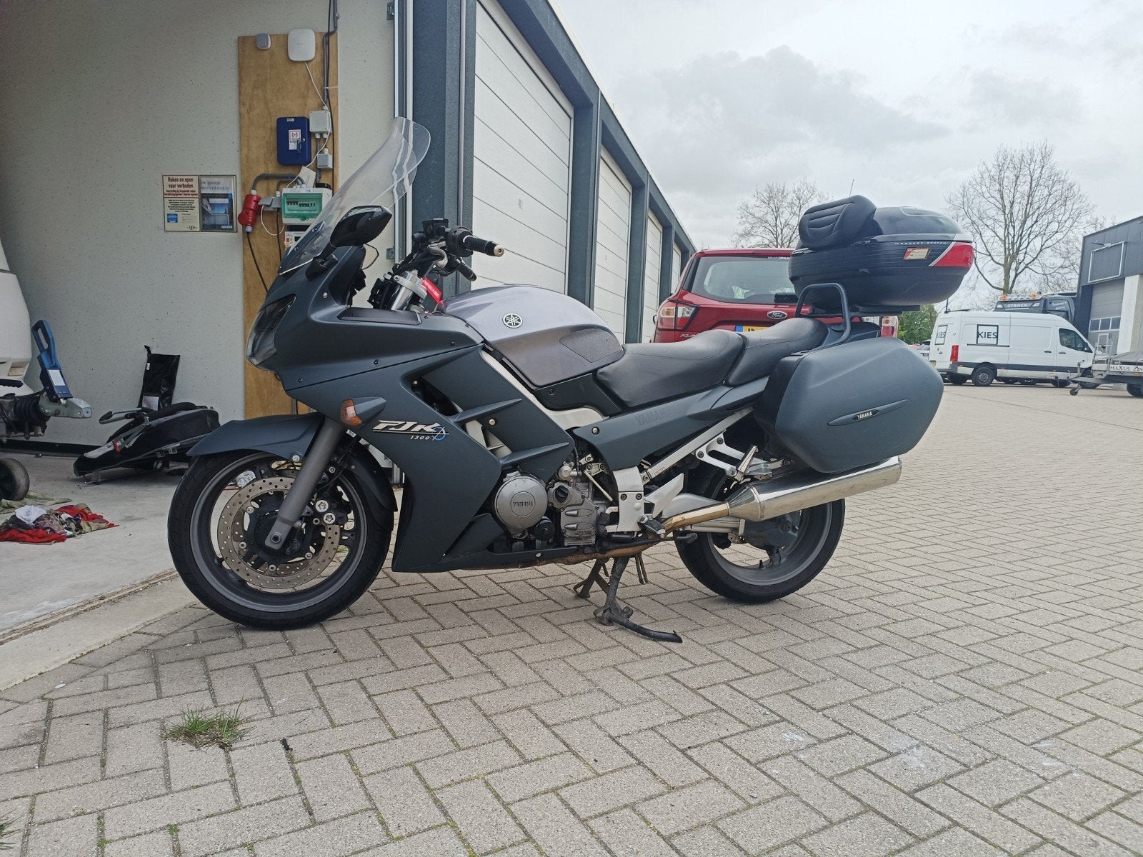 Yamaha FJR 1300 - Comfortabele Toermotor met Koffers, Motoren, 4 cilinders, Motorrijbewijs A, Gebruikt, Particulier