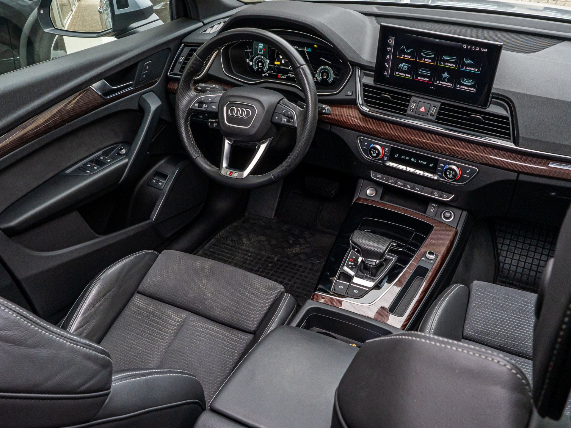 Audi Q5 55 TFSI e S-Line PANO 21 INCH CARBON 360 CAMERA MATR, Auto's, Automaat, Dealer onderhouden, Verwarmde buitenspiegels, Gebruikt