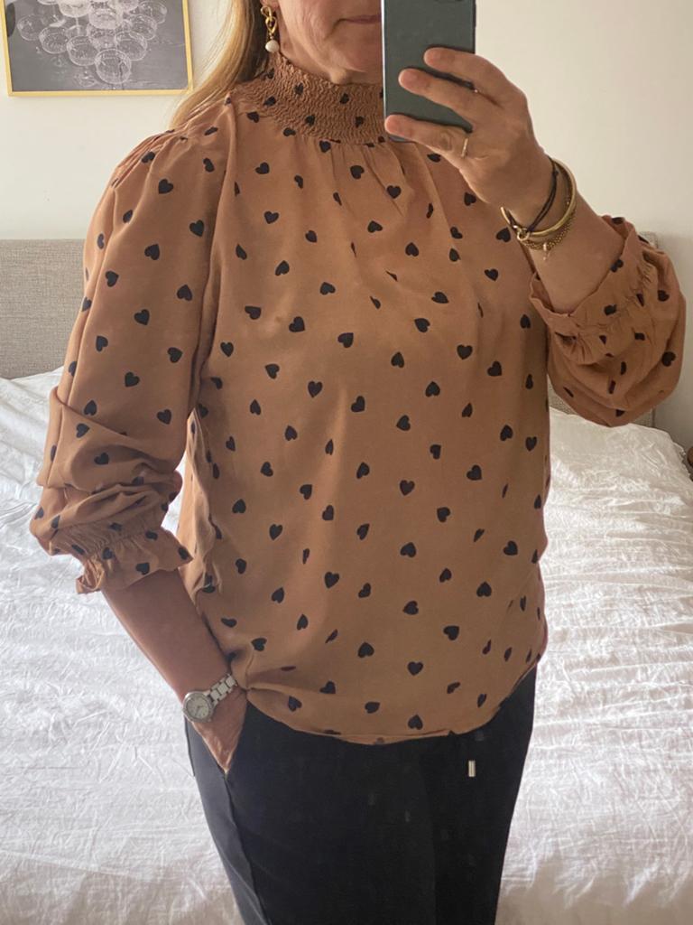 Blouse caramel je m’apelle, Kleding | Dames, Blouses en Tunieken, Ophalen of Verzenden, Zo goed als nieuw, Maat 42/44 (L), Bruin