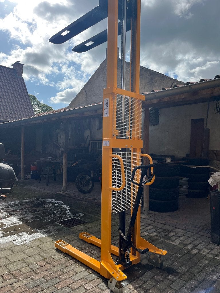 Stapelaar handmatig, Ophalen, Zo goed als nieuw