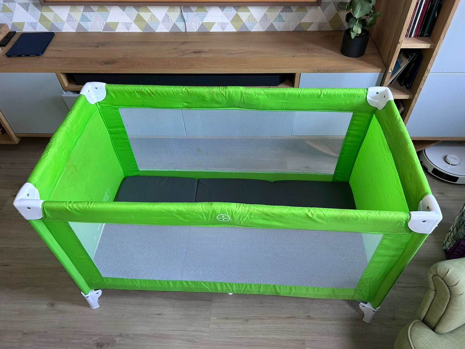 Campingbedje met extra dik matras en verhoger, Kinderen en Baby's, Babywiegjes en Ledikanten, Ophalen, Zo goed als nieuw, Reisbedje