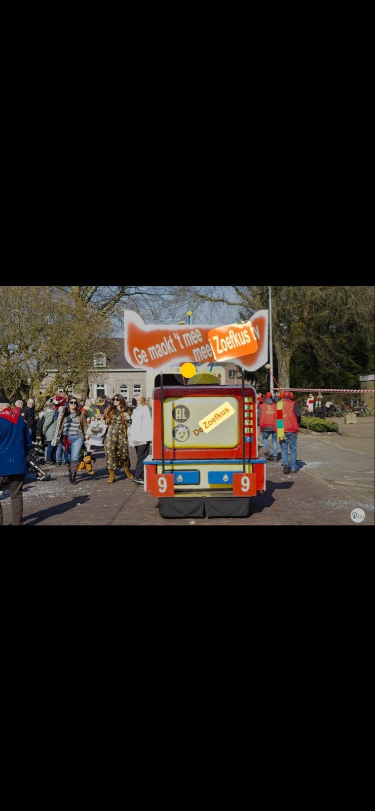 Te koop : leuke complete carnavals loopgroep, Ophalen, Carnaval