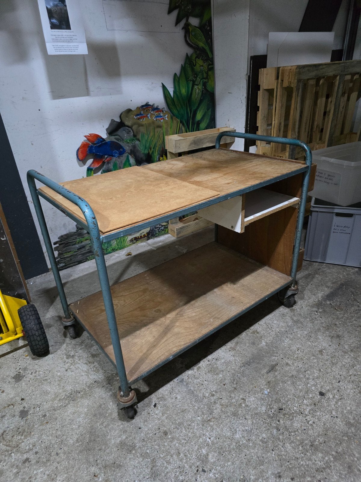 Stevige Werkplaats Trolley met Opbergvakken, Ophalen, Geen idee, Zo goed als nieuw, Geen idee