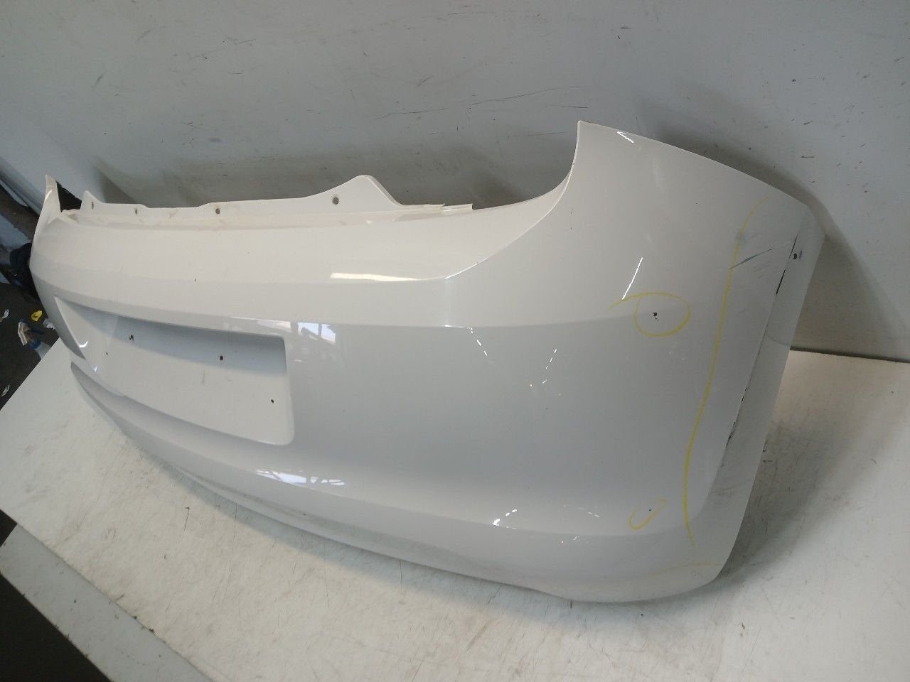 Bumper achter Skoda Citigo, Onderdelen@venauto.nl, Van der Ven Autorecycling B.V., Gebruikt, Ettenseweg 76, 4706 PB Roosendaal, The Netherlands