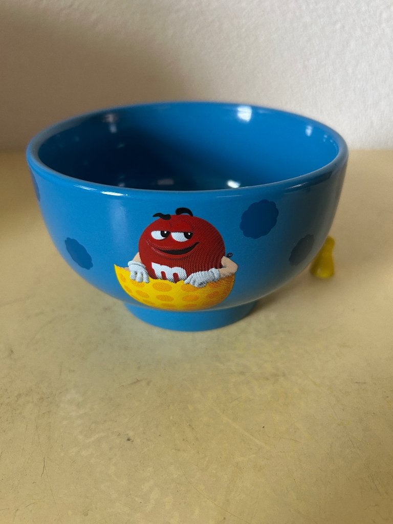 Blauwe M&M's Kom / Schaaltje - Rode M&M - Doorsnee 13 cm, Ophalen of Verzenden, Zo goed als nieuw, Gebruiksvoorwerp