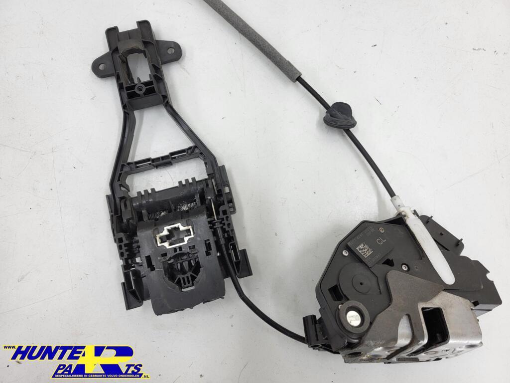 Deurslotmechaniek LA Volvo V60/S60 ('10-'18) 31301943, Gebruikt, Ophalen of Verzenden, Volvo, Volvo