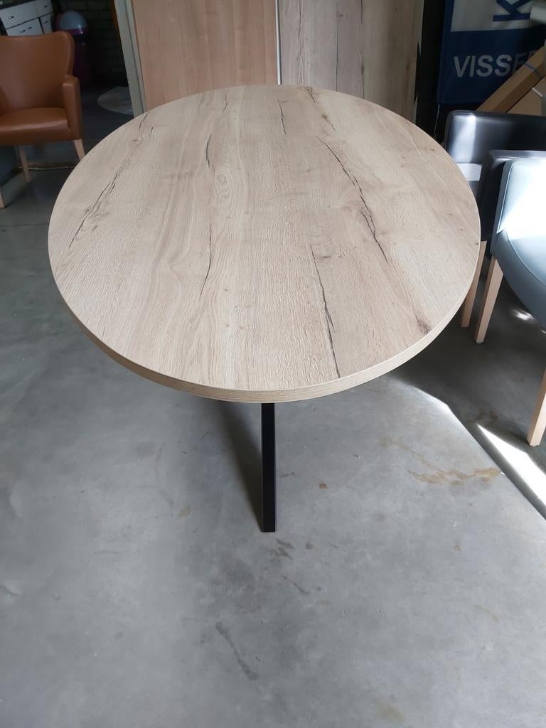 Foto 8 van Nieuwe ovale eettafel