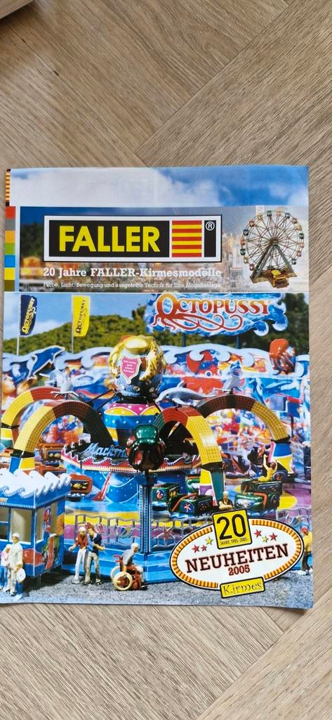 Faller Neuheiten Catalogus 2005 20 Jahre Kirmes, Hobby en Vrije tijd, Modeltreinen | H0, Ophalen of Verzenden, Gelijkstroom of Wisselstroom