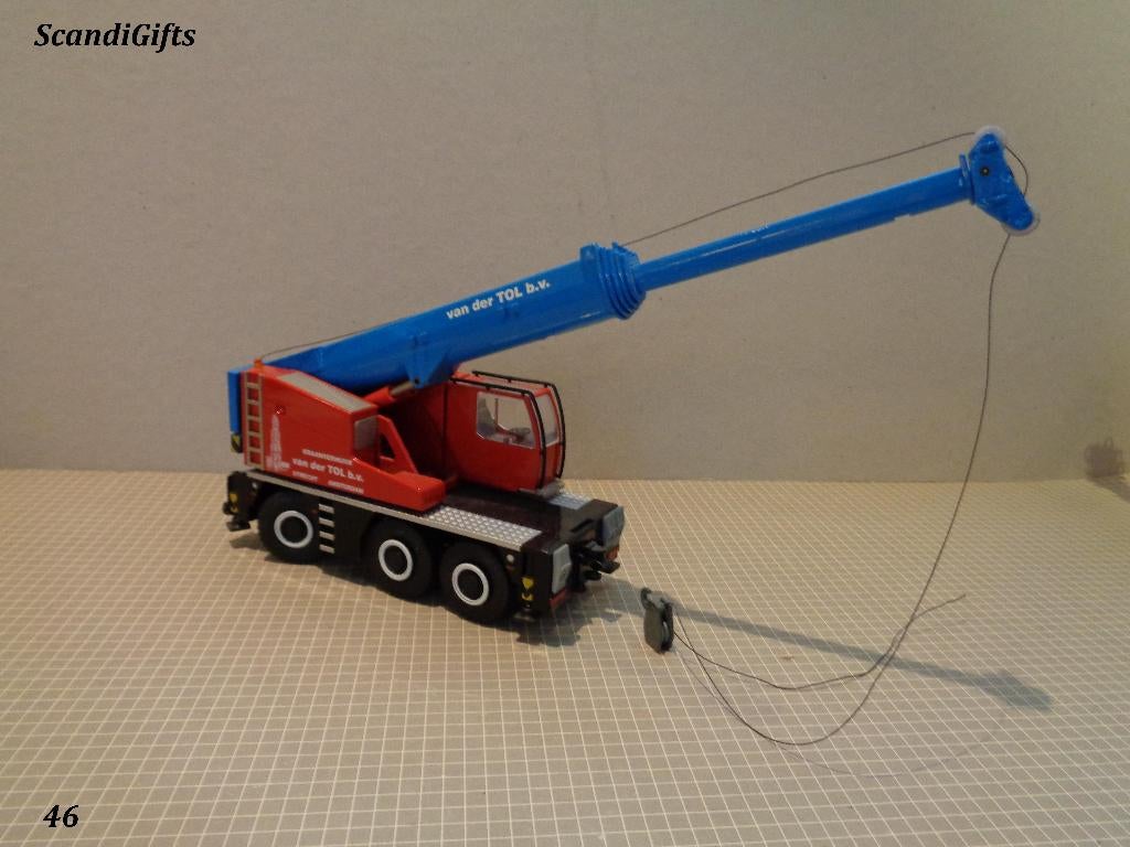 conrad mobiele kraan van de tol, Hobby en Vrije tijd, Modelauto's | 1:50, Ophalen of Verzenden, Gebruikt, Bus of Vrachtwagen, Conrad