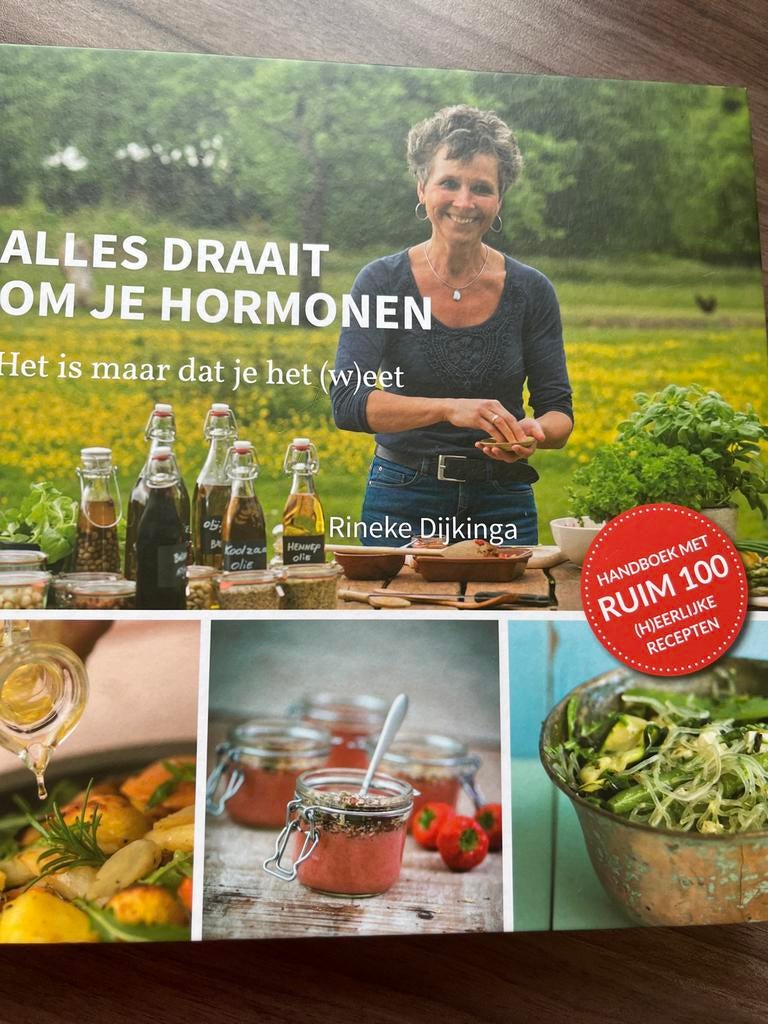 Alles Draait Om Je Hormonen - Rineke Dijkinga, Boeken, Kookboeken, Ophalen, Voorgerechten en Soepen, Zo goed als nieuw, Gezond koken