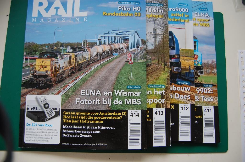 4 RAILMAGAZINE  alles over TREINEN, Hobby en Vrije tijd, Modeltreinen | H0, Overige merken, Wisselstroom, Zo goed als nieuw, Boek, Tijdschrift of Catalogus