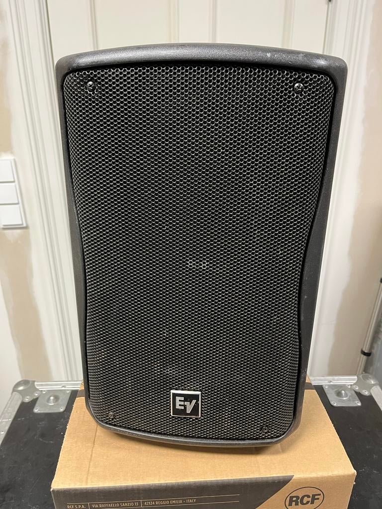 Electro Voice ZXA1 actieve speaker tbv onderdelen of herstel, Overige merken, EV, Overige typen, Ophalen of Verzenden