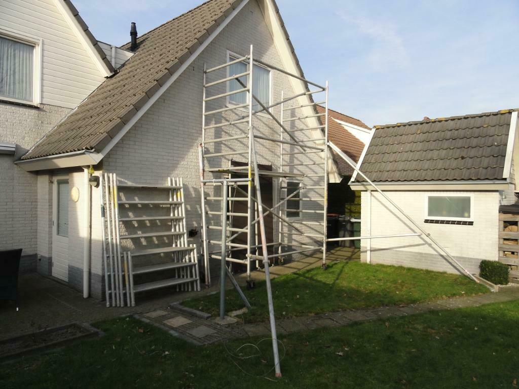 Steiger te huur werkhoogte tot 10.20, Diensten en Vakmensen