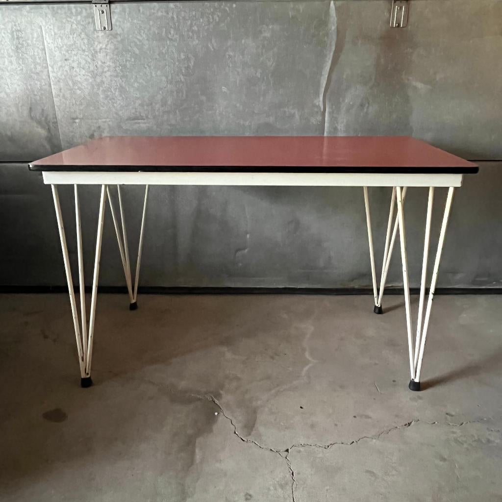 jaren 50 tafel met formica blad en hairpin poten, Gebruikt, Formica top, Hairpin legs, Ophalen