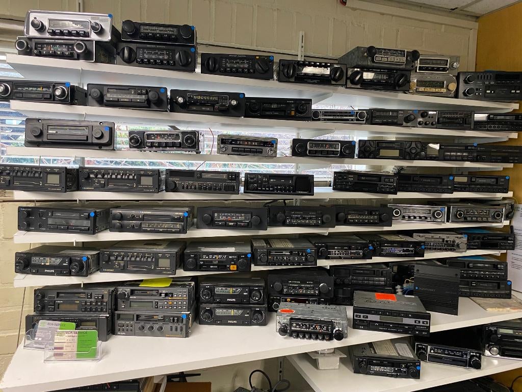 Reparatie en verkoop oldtimer autoradio's, Auto diversen, Autoradio's, Gebruikt, Ophalen of Verzenden