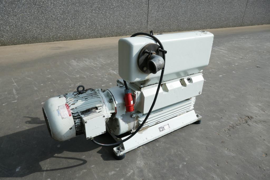 Leybold-Heraeus VP300 Vacuümpomp, Ophalen, Gebruikt
